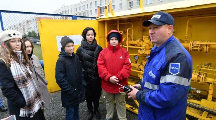 Кузбасские школьники знакомятся с промышленными профессиями региона в рамках проекта «Неделя без турникетов»