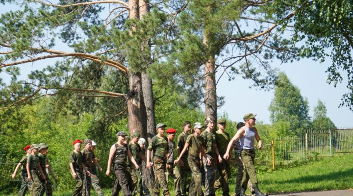 В Кузбассе организованы военно-патриотические профильные смены в летних оздоровительных лагерях