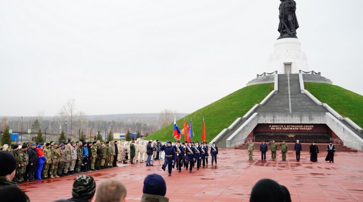 Две группы мобилизованных и добровольцев из Кузбасса отправились в учебные центры