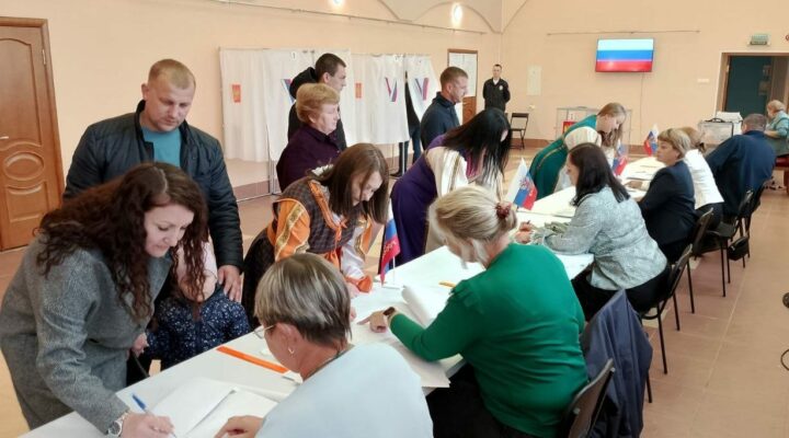 В Кузбассе проходит второй день голосования на выборах губернатора и депутатов 14 муниципалитетов